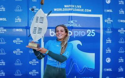 Anette Gonzalez Etxabarrik irabazi du Ballitoko Qualifying Series surf txapelketa