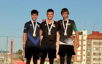 Joseba Torresek zilarrezko domina lortu du Euskadiko Atletismo Txapelketan