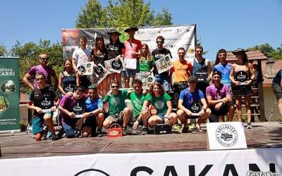 Gorriak eta bi Triku Trailen