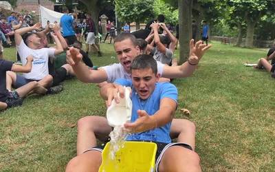 Txingarro taldea garaile kuadrillen arteko pikien