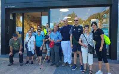 Hamalau lagun elkartu dira Bergarako Farmaziak antolatutako irteeran