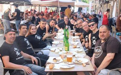 Lagunekin ospatu du 30. urteurrena Boga tabernak