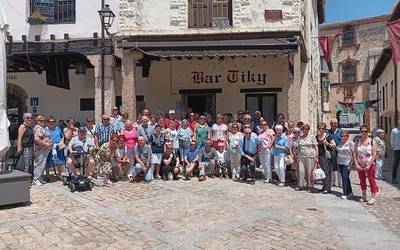 Burgosen pasa dute eguna Abaroa elkarteko kideek