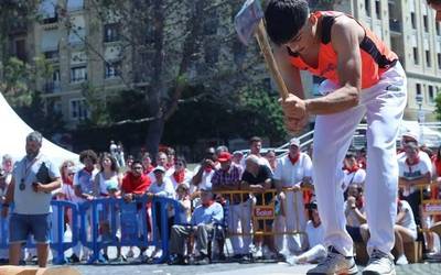 Ioan Goikoetxeak eta Eñaut Oiarbidek aurrera egin dute Nafarroako III. Mailako Aizkora Txapelketan