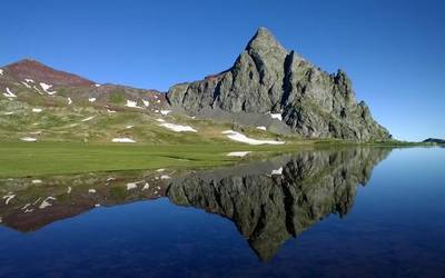 Bi eguneko irteera Pirinioetara Aloña Mendirekin