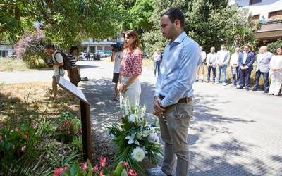 Ahanztura "gorrotoaren konplizea" dela gogoratu dute Gasteizen