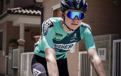 Unax Errasti: "Lasterketa hasierako mugimenduei adi egoten saiatuko naiz"