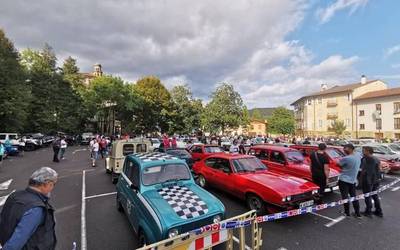 Auto klasikoen topaketa egingo dute zapatuan Elorrion