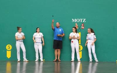 Antzuolarrendako jaialdi gazi-gozoa: Galeano garaile; Insausti, Mendizabal eta Alberdik ezin