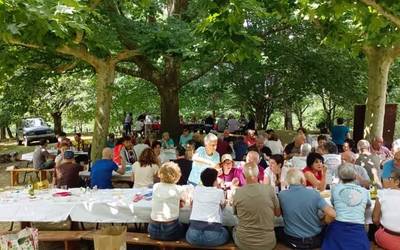 Basakoetxeko jaiek ohiko erromeria giroa eskaini dute beste urte batez