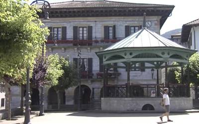 Hainbat administraziotako izapideak eta kudeaketak egin daitezke orain Lesakako herriko etxean