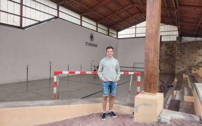 Lehenengo egunean, frontenis txapelketa