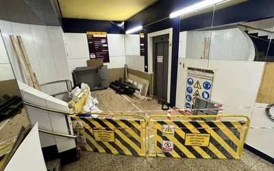 Astarloa egoitzako igogailua berritzen hasi dira