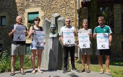 Gorenaren epai "larria" salatu eta euskara lehenesten jarraitzeko hautua egin du UEMAk