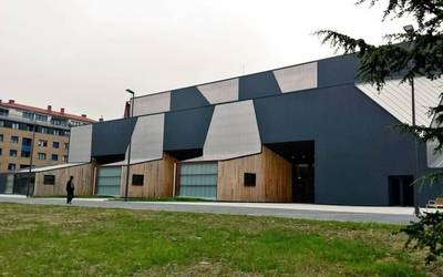 Lekuz aldatu dituzte arratsaldeko zirku tailerra eta ikuskizuna
