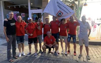 Getxoko bandera irabazi dute Zumaiako beteranoek