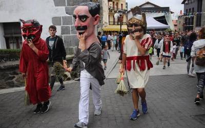 Gerturatzen ari dira Aiako San Donato eta San Lorentzo jaiak