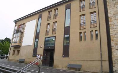 Udaleko administrari-ofizialaren lanpostua beteta