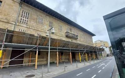 Uribarri egoitza zaharreko estalkia berritzeko lanen lizitazioa martxan jarri du Durangoko Udalak