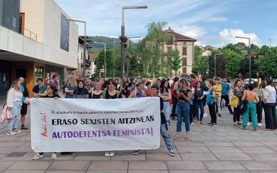 Zizurren gertatutako erailketa matxistagatik elkarretaratzea antolatu dute gaur Elizondon