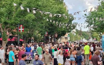 [ARGAZKIAK] Euskal jatorria eta sustraiak ez dituzte ahazten Boiseko Basque Blockean