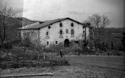 Zulaika baserria, 1963. urtean