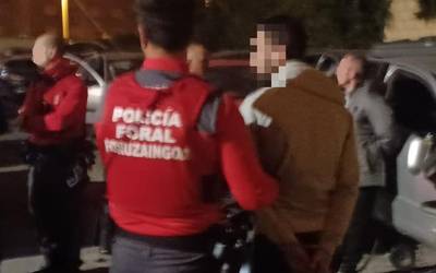 Asteburu honetan bi trafiko delitu eta eraso matxista bat erregistratu ditu poliziak Beran, Etxalarren eta Elizondon