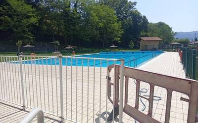 Urduñako igerilekuak itxi dituzte uretan gorotz berri bat aurkitu ostean