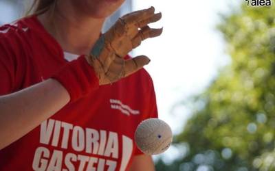 Hormari eutsi diote pilotari gazteek