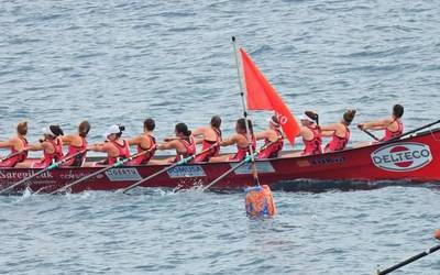 Hiru estropada jokatuko dituzte asteburuan Telmo Deun arraun elkarteko ontziek