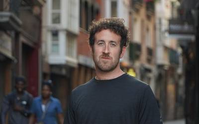 "Jendeak aprobetxatu nahi du orain Irak bisitatu daitekeela"