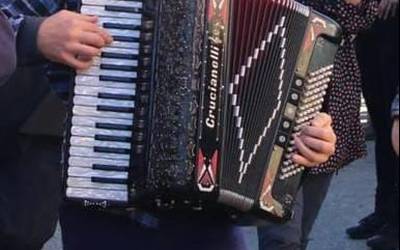Herriko bestak musikarekin girotzen