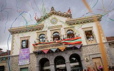 Festa-giroak hartu ditu Amurrioko bazter guztiak Iguarrakoaren etorrerarekin