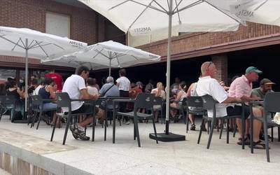 Zabaldu dute Aretxabaletako Uretz taberna-jatetxea