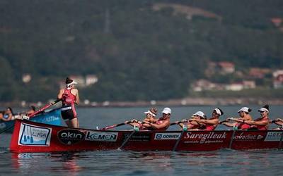 Gozatzera aterako dira Zumaiako traineruak asteburuan jokatuko dituzten estropadetan