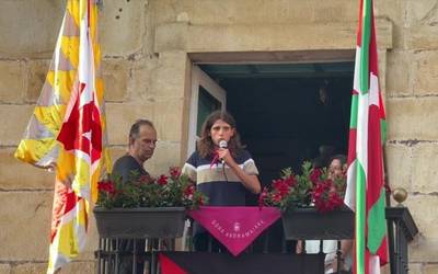 Hasi dituzte andramaixakfr Aretxabaletan, DebaTea elkartekoen eskutik