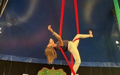 Gure Zirkuak Uharten iragarri ditu emanaldiak