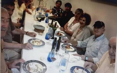 Kanpoan egon arren, San Roke Txiki eguna ospatzen