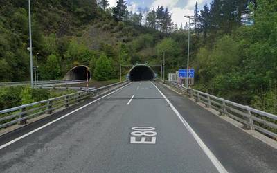 Adingabe bat hil da AP1eko Eitzako tunelean