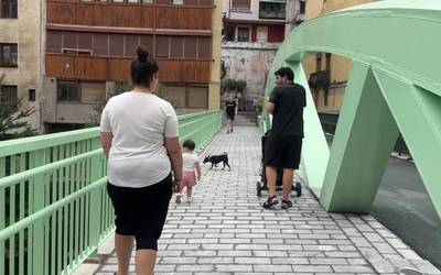 Pozik zubi berriarekin