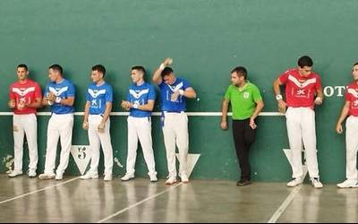 Urrutikoetxeari agur esateko partidua, andramaixetakoa