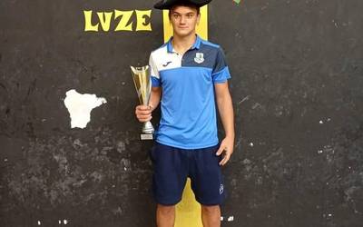 Iker Anzizar doneztebarrak irabazi du Amezketako pilota txapelketa