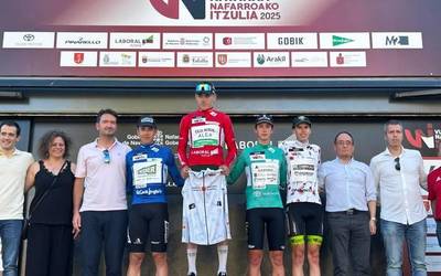 Profesionaletara jauzi eginen du Ellande Larronde txirrindulari saratarrak