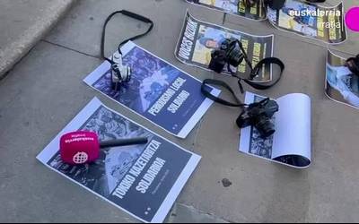 Nafarroako kazetariak Gazan gertatzen ari den erreportarien aurkako sarraskiaren kontra