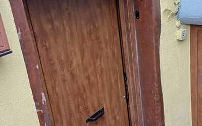 Baltegietako atari batean sartu ziren indarrez