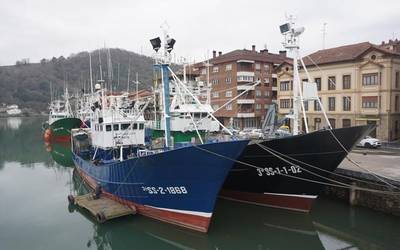 Moilako itsasontzietara sartzea debekatuta dagoela ohartarazi du Eusko Jaurlaritzak