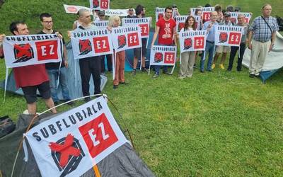 Subflubiala Ez taldeak salatu du Foru Aldundiak abuztuan proiektuagaz aurrera jarraitu izana