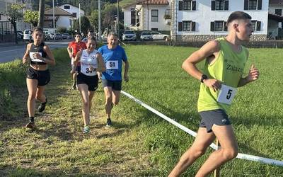 [ARGAZKIAK] Xabier Sanchez eta Ane Elzaurdia nagusitu dira Agerrako krosean