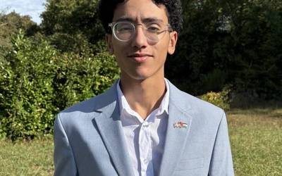 Sator hegalari baten istorioa, Iurretatik Sahararainoko abenturan