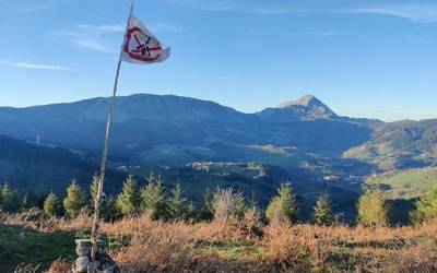 Parke eolikoa egiteko beste eskaera bat Aramaion